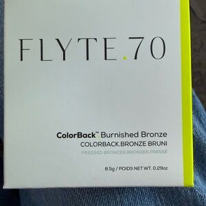 FLYTE.70 Burnished Bronze Pressed Bronzer